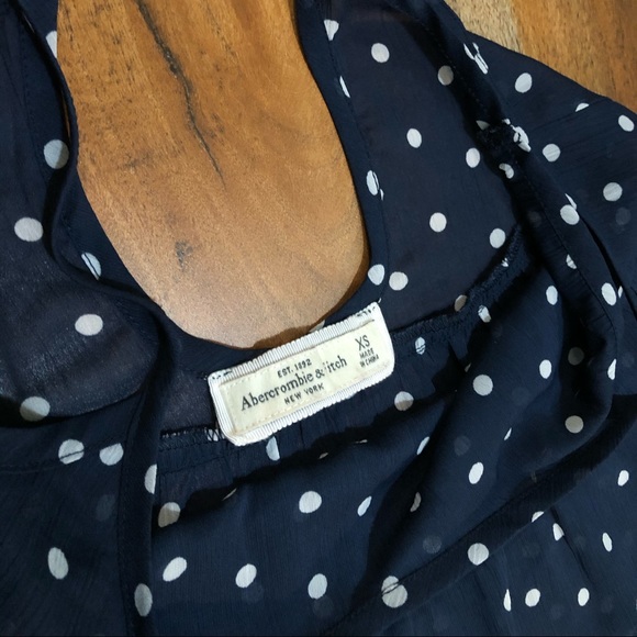 ABERCROMBIE & FITCH | Polkadot Top - Picture 3 of 3